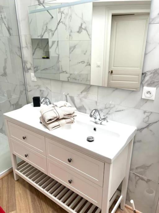 Cosy T3 Centre Reims/Pkg Prive Apartment Ngoại thất bức ảnh